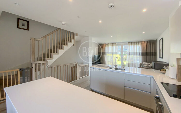 3 Bedroom Town House To Rent In Ottley Drive, Kidbrooke Village, SE3