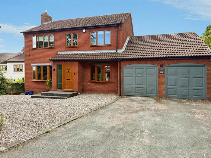 4 Bedroom Detached House For Sale In Nethergate, Westwoodside, Doncaster, DN9