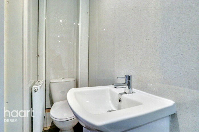 3 Bedroom Apartment For Sale In Uttoxeter New Road, Derby, DE22