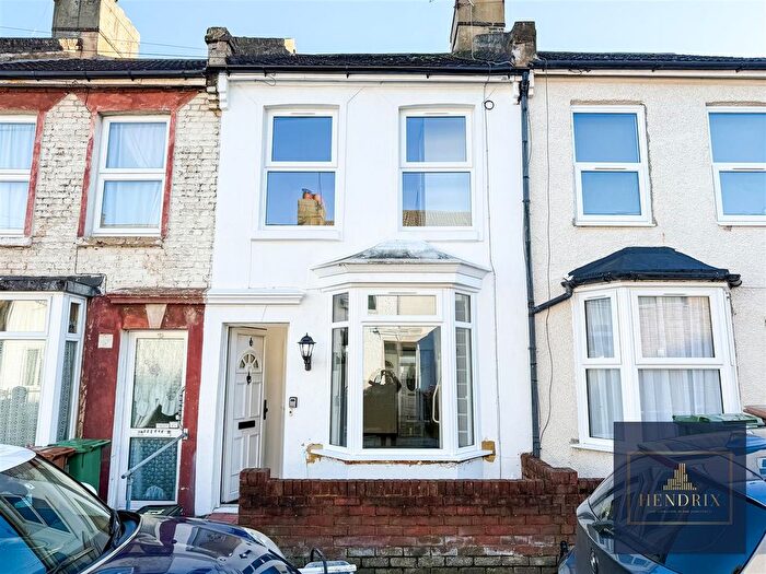 2 Bedroom Terraced House To Rent In Sydney Road, Sutton, SM1
