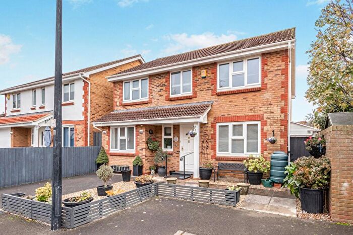 4 Bedroom Detached House For Sale In Briar Mead, Yatton, Bristol, BS49