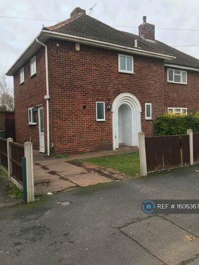 3 Bedroom Semi-Detached House To Rent In Trinity Road, Retford, DN22