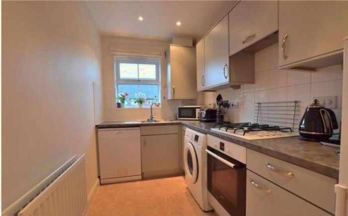 2 Bedroom Flat To Rent In The Sidings, Dunton Green, Sevenoaks, TN13