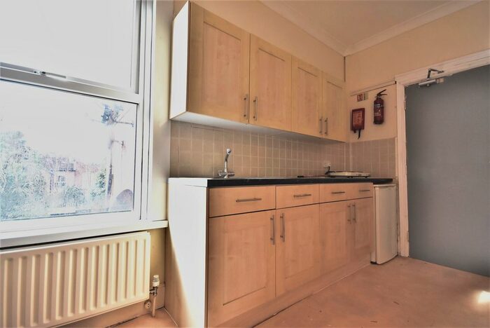 Studio To Rent In Holyhead Road, Coundon, Coventry, CV1