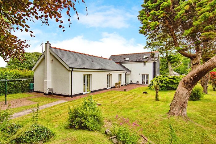 4 Bedroom Detached House For Sale In Lamphey, Pembroke, Pembrokeshire, SA71