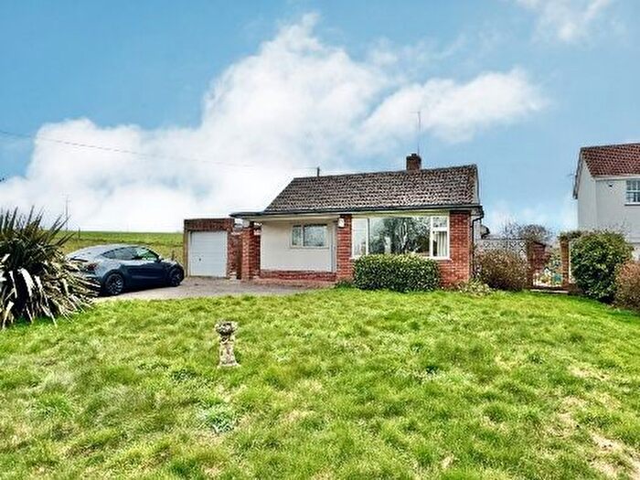 2 Bedroom Bungalow For Sale In Green Lane, Exton, EX3
