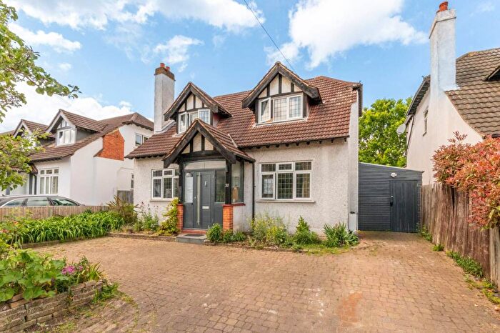 5 Bedroom Detached House For Sale In Connaught Road, New Malden, KT3