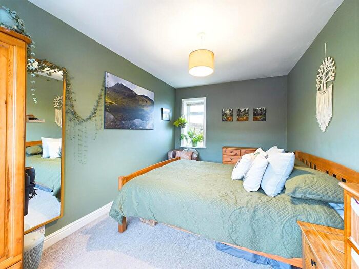 2 Bedroom Semi-Detached House For Sale In Glenside Road, Shipley, BD18