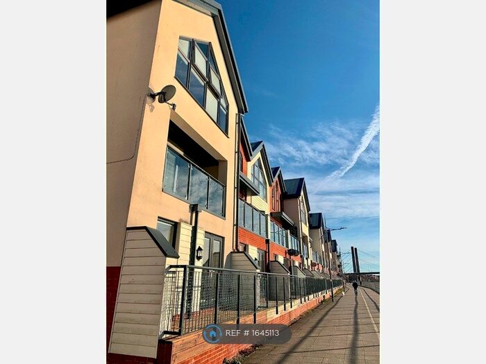 4 Bedroom End Of Terrace House To Rent In Rhosyn Close, Newport, NP19