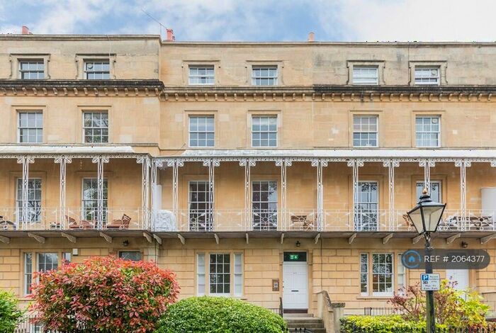 2 Bedroom Flat To Rent In South Parade Mansions, Clifton, Bristol, BS8