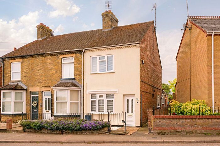 3 Bedroom End Terrace House For Sale In Main Street, Farcet, PE7