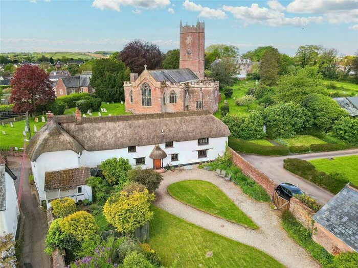 4 Bedroom Semi-Detached House For Sale In Halberton, Tiverton, Devon, EX16