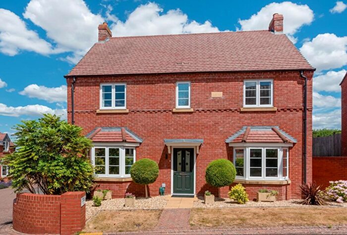 4 Bedroom Detached House For Sale In Neptune Drive, Stratford-upon-Avon, CV37