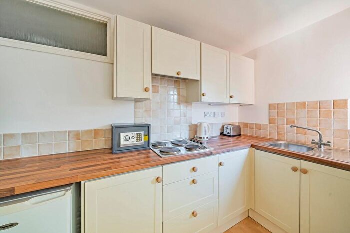 1 Bedroom Retirement Property For Sale In Knights Lane, Tiddington, Stratford-upon-Avon, CV37