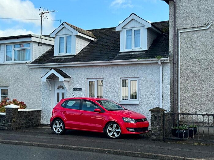 2 Bedroom Terraced House For Sale In Penygarn, Bow Street, SY24