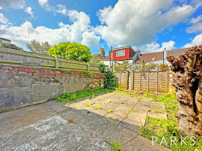 2 Bedroom End Of Terrace House To Rent In Lynton Street, Brighton, BN2