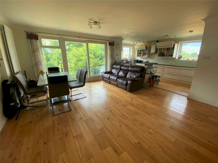 2 Bedroom Apartment To Rent In Campana Court, Blenheim Road, High Barnet, EN5