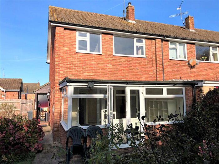 3 Bedroom End Of Terrace House To Rent In Willow Close, Canterbury, Canterbury, CT2