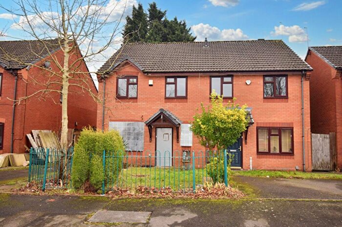 3 Bedroom End Of Terrace House For Sale In Greaves Square, Kings Norton, Birmingham, B38