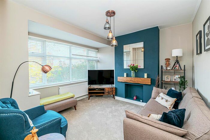 3 Bedroom Semi-Detached House To Rent In Greenfields Avenue, Appleton, Warrington, WA4