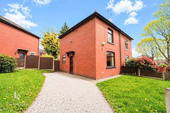 2 Bedroom Semi Detached House For Sale In Chestnut Avenue, Bury, BL9