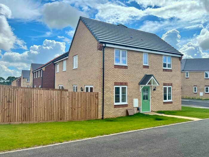 3 Bedroom Detached House To Rent In St Marys Avenue, Wittering, PE8