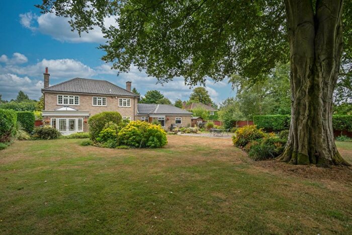 4 Bedroom Detached House For Sale In Church Road, Ovington, Thetford, IP25
