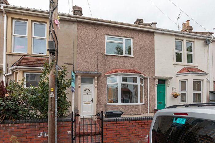 3 Bedroom Terraced House For Sale In Sevier Street, Bristol, BS2