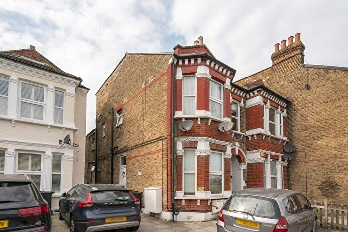 1 Bedroom Flat To Rent In Durnsford Road, London, SW19