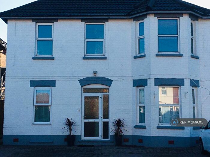 3 Bedroom Maisonette To Rent In Southbourne, Bournemouth, BH5