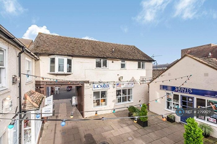 2 Bedroom Flat To Rent In Cross Keys Mews, St. Neots, PE19