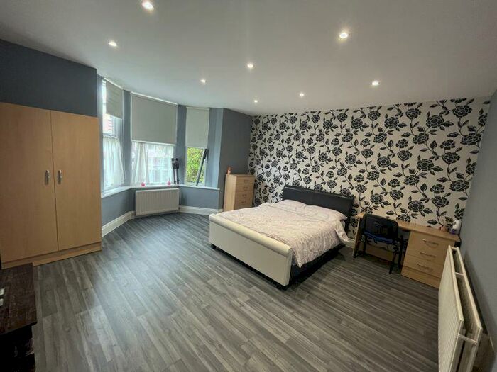 2 Bedroom Flat To Rent In Osborne Road, Newcastle Upon Tyne, NE2