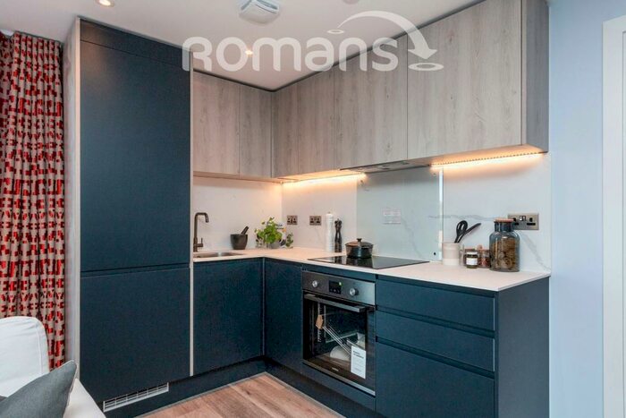 1 Bedroom Apartment To Rent In Bagshot Manor, Bagshot, GU19