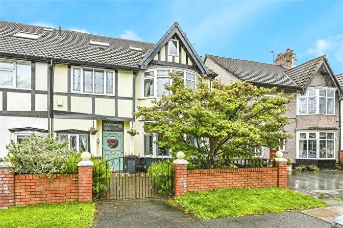 7 Bedroom Semi-Detached House For Sale In Queens Drive, Mossley Hill, Liverpool, Merseyside, L18