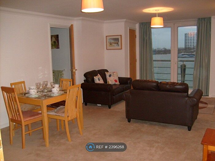 2 Bedroom Flat To Rent In Millennium Drive, London, E14