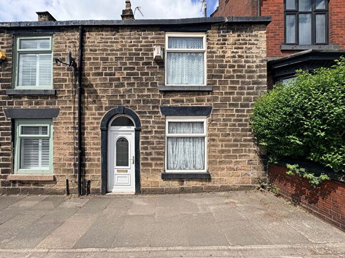 2 Bedroom Cottage For Sale In Blackburn Road, Bolton, BL1