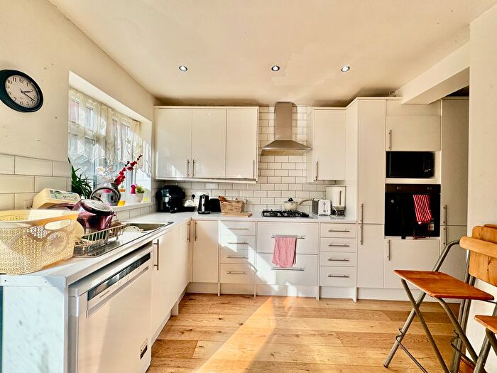 3 Bedroom Semi-Detached House To Rent In Twyford Road, West Harrow, HA2