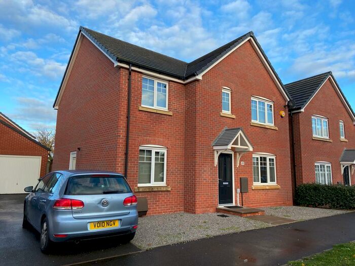 5 Bedroom House To Rent In Lancaster Way, Whitnash, Leamington Spa, CV31