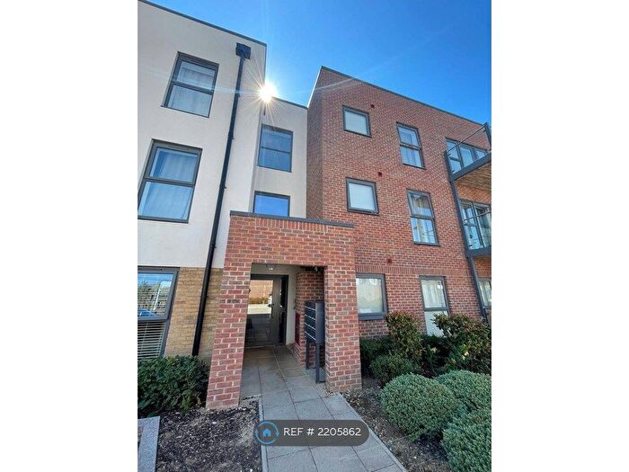 1 Bedroom Flat To Rent In Binary House, Oakgrove, Milton Keynes, MK10