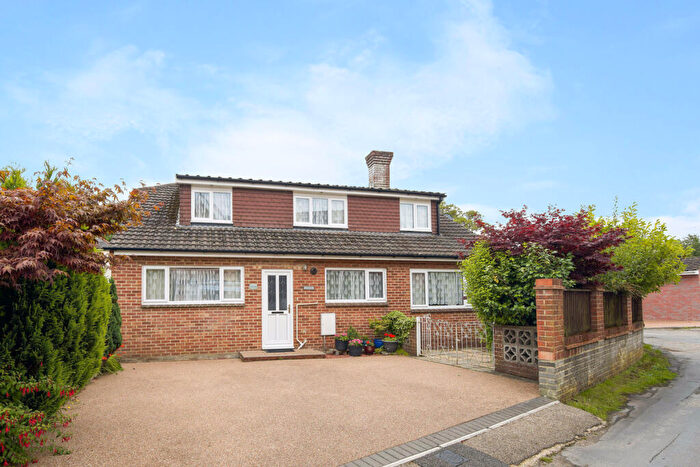 5 Bedroom Detached House For Sale In Streamside, Wareham, BH20