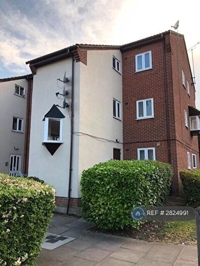 Studio To Rent In West Thamesmead, London, SE28