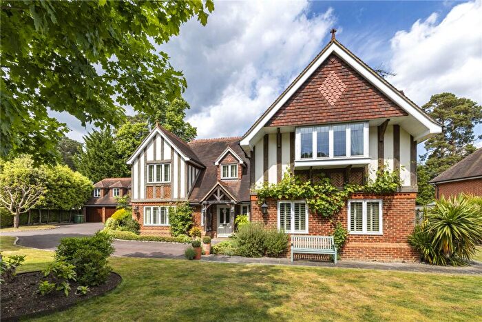 5 Bedroom Detached House For Sale In The Covert, Ascot, Berkshire, SL5