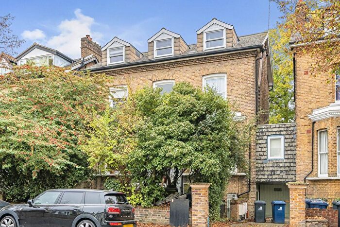 2 Bedroom Flat For Sale In Eaton Rise, Ealing, London, W5