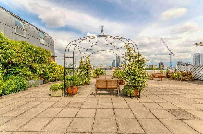 1 Bedroom Flat To Rent In Aldersgate Street, Clerkenwell, London, EC1A