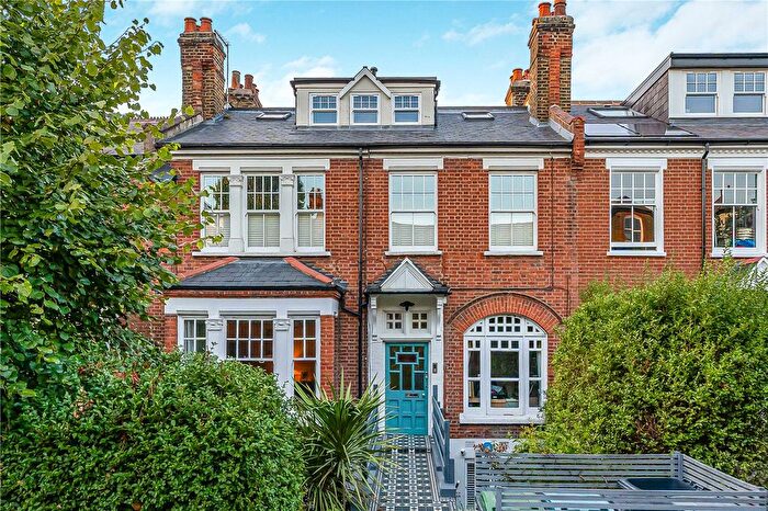 5 Bedroom Flat For Sale In Ridge Road, London, N8