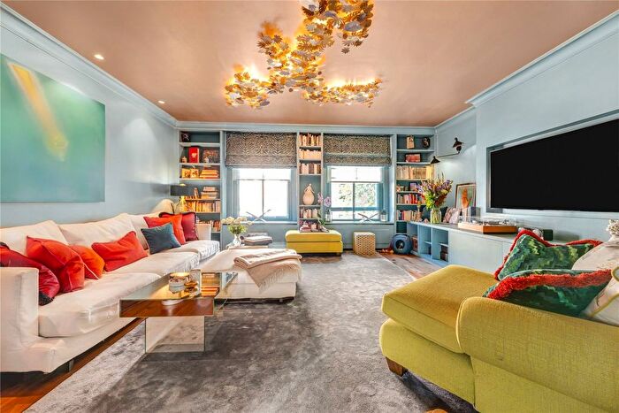 3 Bedroom Flat To Rent In Old Brompton Road, London, SW5