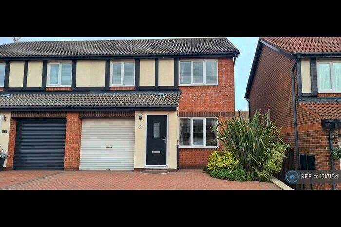3 Bedroom Semi-Detached House To Rent In Alstone Court, Stakeford, NE62