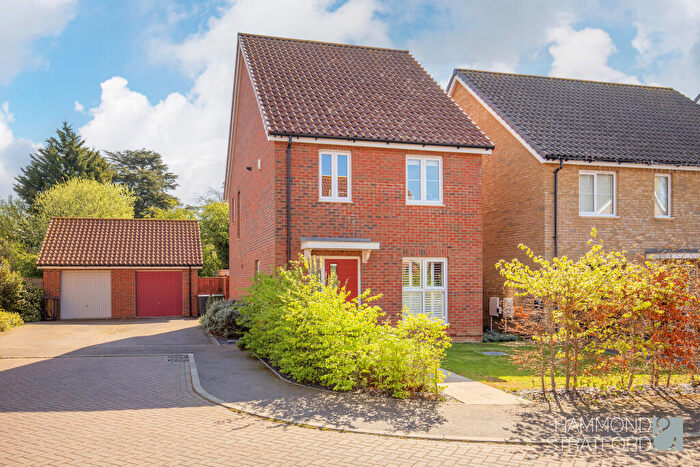 3 Bedroom Detached House For Sale In Serotine Avenue, Hethersett, NR9