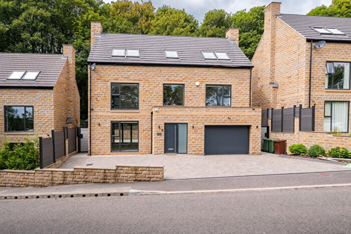 5 Bedroom Detached House For Sale In Station Road, Denby Dale, Huddersfield, HD8