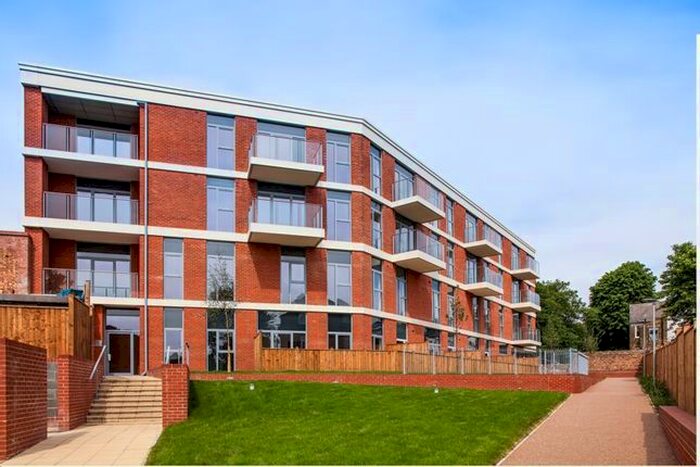 3 Bedroom Flat To Rent In Leverburgh House, High Street, W3